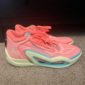 Jordan Jayson Tatum Pink Lemonade Shows